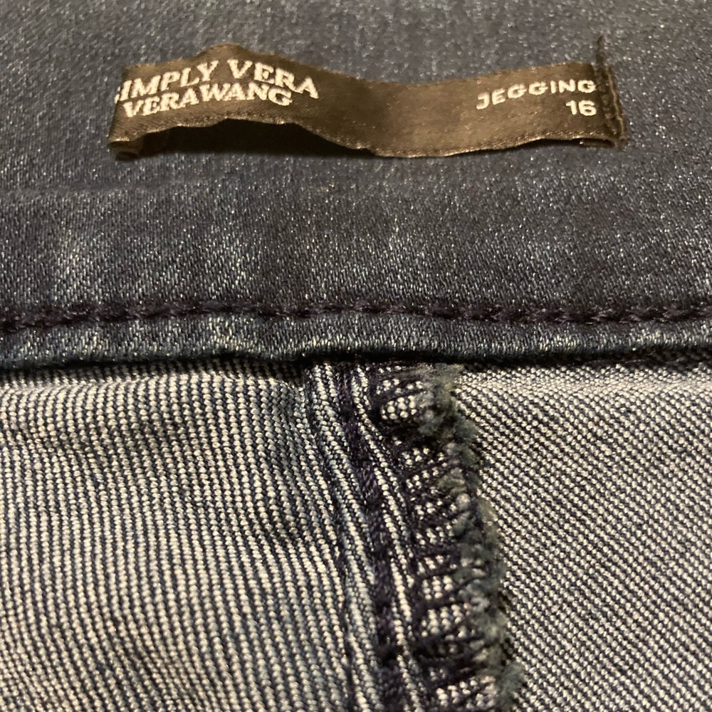 Blue denim jeggings pull-on 17 1/2 across waist 27 inseam